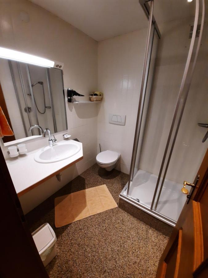 Gaestehaus Burgi Fügen Eksteriør billede